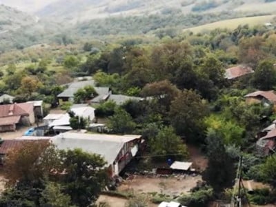 Սյունիքում անհայտ անձը մեխանիզմով վնասել է եկեղեցու պատը