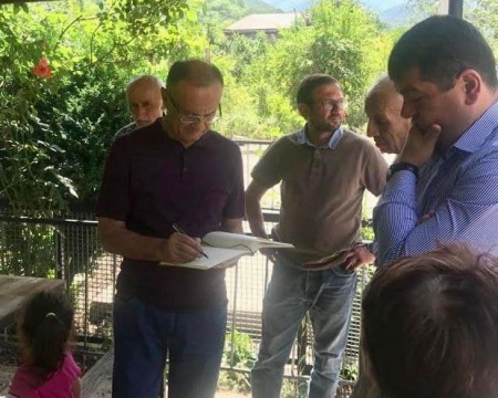 «Հայաստան» խմբակցության անդամները պաշտոնաթող գեներալ-մայոր Վալերիկ Քոչարյանի ուղեկցությամբ այցելել են Սյունիքի մարզ