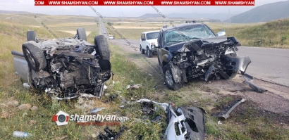 Խոշոր ավտովթար Սյունիքի մարզում. բախվել են Nissan Pathfinder-ն ու Volkswagen Touareg-ը. վերջինս գլխիվայր շրջվել է. կան վիրավորներ. ՖՈՏՈՌԵՊՈՐՏԱԺ