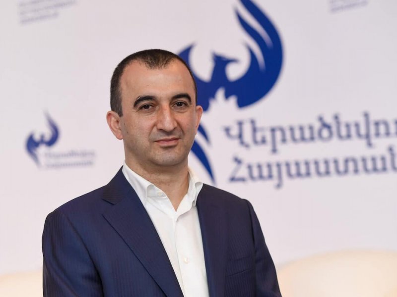 Որոշում եմ կայացրել դադարեցնել պատգամավորական գործունեությունս. Մխիթար Զաքարյան