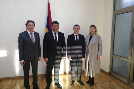 ՌԴ ԱԳՆ ներկայացուցիչը հյուպատոսություն բացելու հարցով հանդիպել է Կապանի համայնքապետի հետ