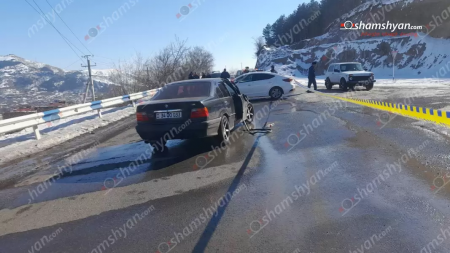 Կրակոցներ՝ Գորիսում. կա վիրավոր. դեպքի վայրում հայտնաբերվել է BMW՝ կրակոցի հետքերով, կրակված պարկուճներ և արնանման հետքեր. ժամանել են մարզի ոստիկանապետն ու քննչականի պետը. ՖՈՏՈՌԵՊՈՐՏԱԺ