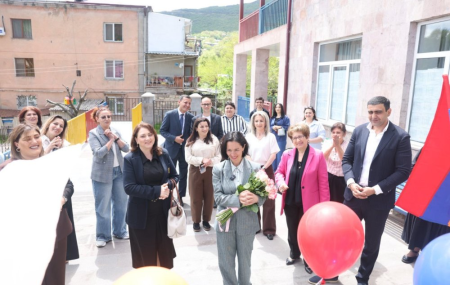 ԿԳՄՍ նախարարը Սյունիքում այցելել է «300 դպրոց, 500 մանկապարտեզ» ծրագրի շրջանակում կառուցված և վերակառուցված կրթական հաստատություններ