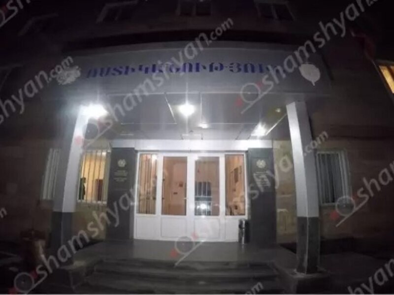 Սյունիքում 33-ամյա տղամարդուն պատկանող բնակարանից գողացել են 10 հազար ԱՄՆ դոլար, 4 մլն դրամ և ոսկյա զարդեր
